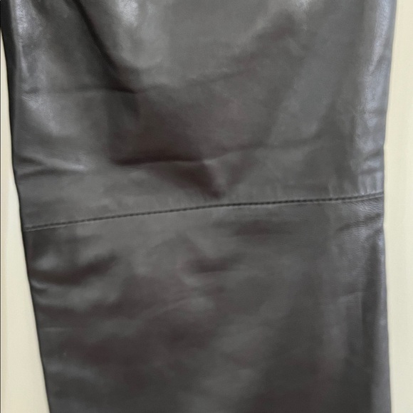 Danier Women's Black Leather Jean style buttery soft Pants fully lined - Picture 12 of 16